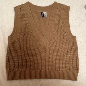 H&M Sweater vest